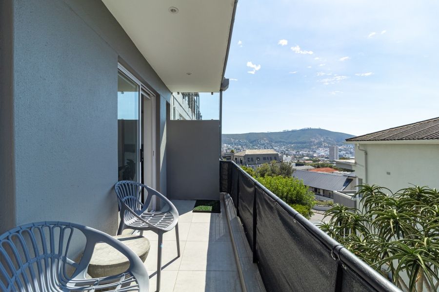 To Let 3 Bedroom Property for Rent in Vredehoek Western Cape